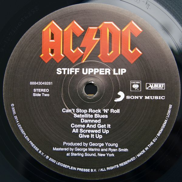 AC/DC - Stiff Upper Lip (2000)